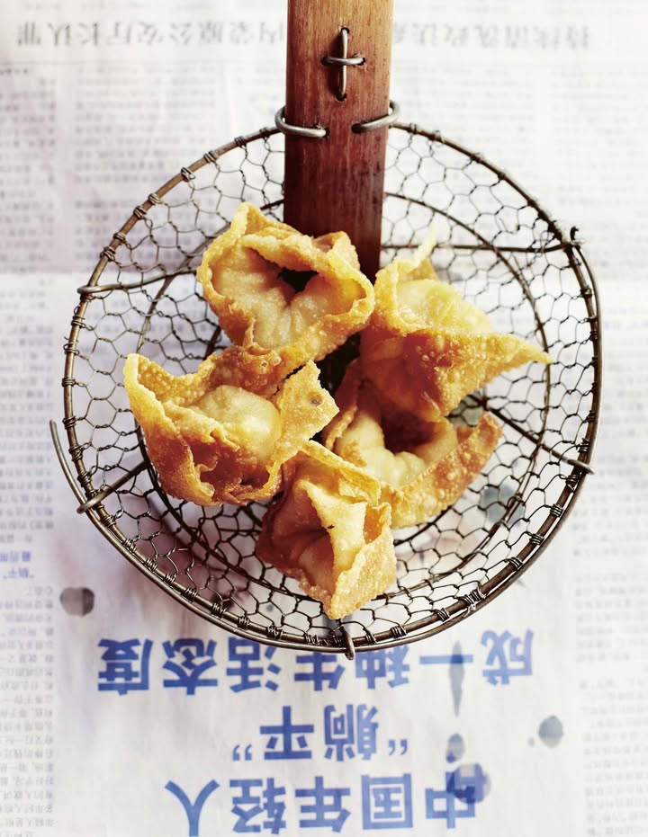 Frittierte Wantans mit Garnelen. Foto: © Grégoire Kalt
