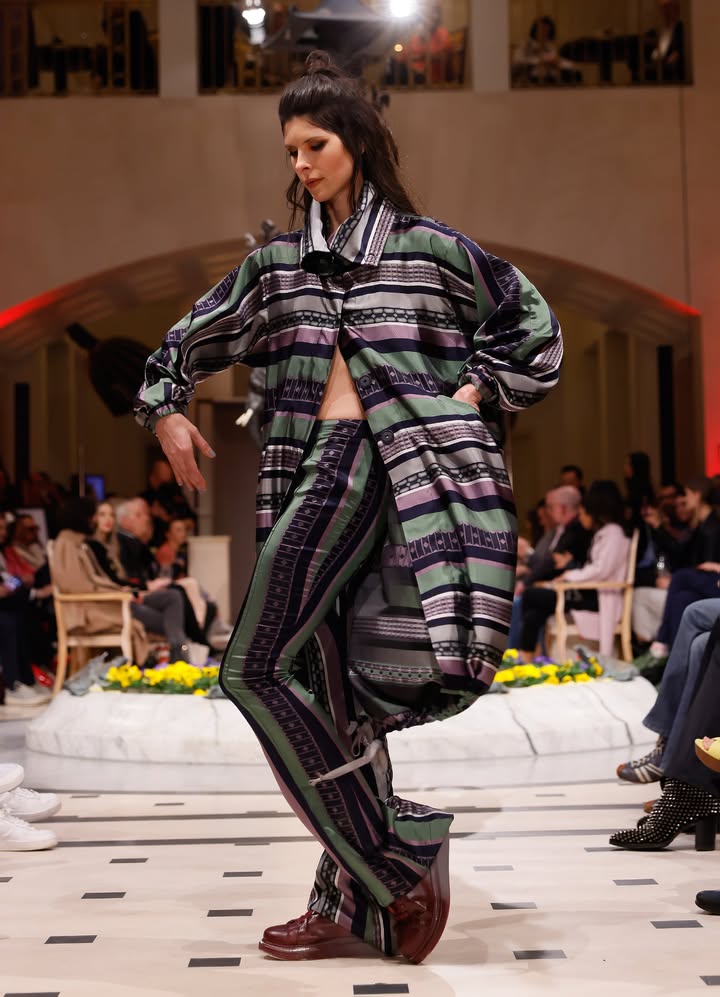 Anja Gockel Fashionshow W22/23 Weltgewand(t) Foto by Chris Gonz