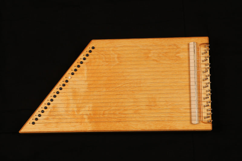 Eine fertige Zauberharfe. Cab Artis: Foto: © Tim Hufnagl