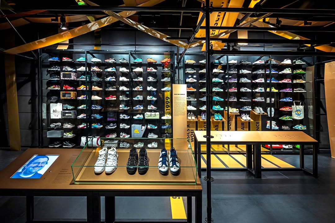HDG-Ausstellung „Gier“ zeigt Sneaker-Jäger. Foto: © Daniel Stauch